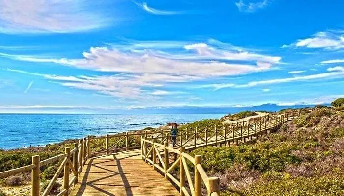 Апартаменти Modern Close To Cabopino & Harbour