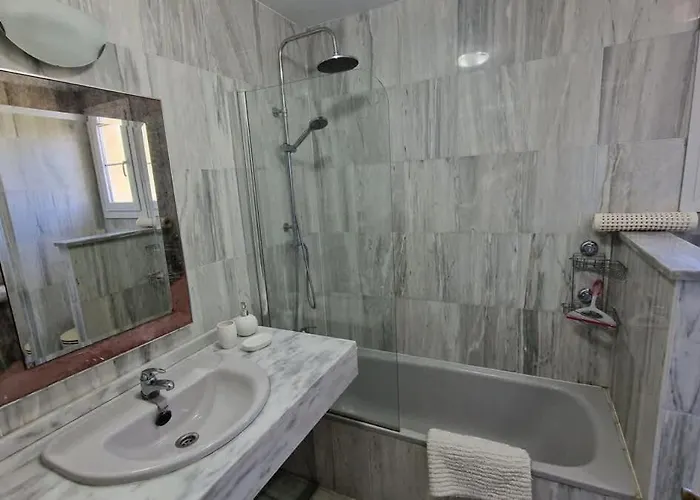 Modern Close To Cabopino & Harbour