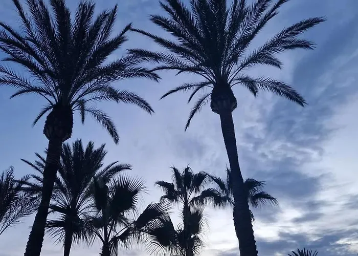 شقة Modern Close To Cabopino & Harbour *