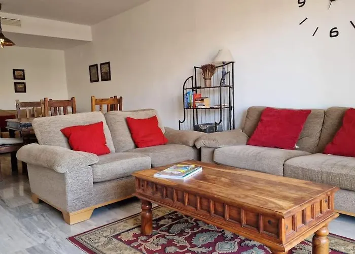 Modern Close To Cabopino & Harbour Apartament