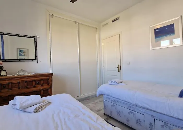 Apartament Modern Close To Cabopino & Harbour