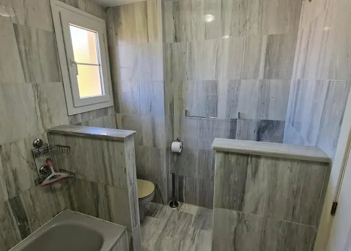 Apartament Modern Close To Cabopino & Harbour